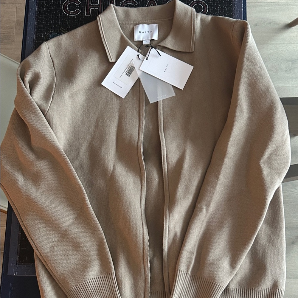 Men’s Zip-Up Sweater Jacket in Sand